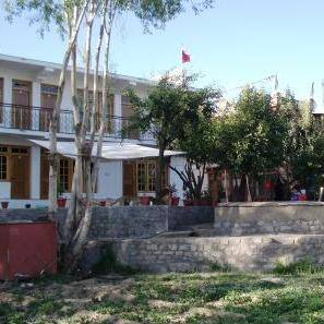 Sangaylay Guest House, Leh 4